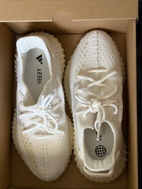 adidas Yeezy Boost 350 V2 bone
